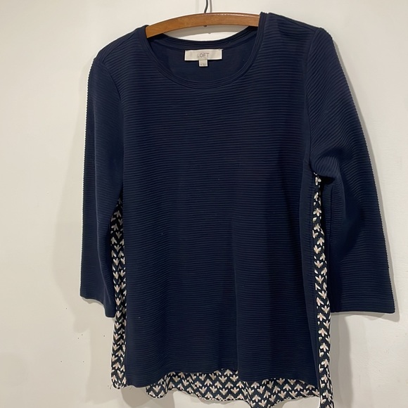 Navy Pattern Loft Top - Picture 4 of 5